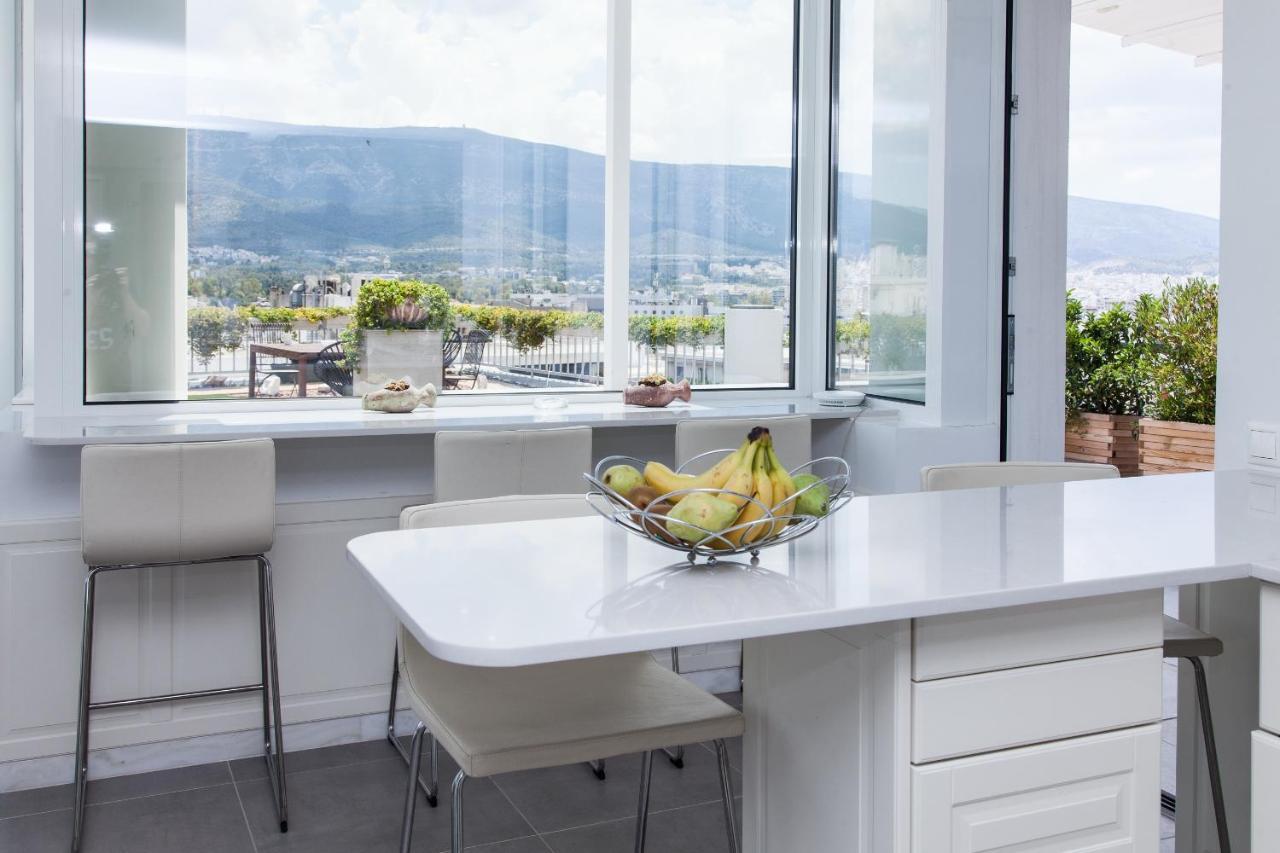 Gorgeous Penthouse With Private Jacuzzi And Amazing View! Apartment Athens Exterior photo