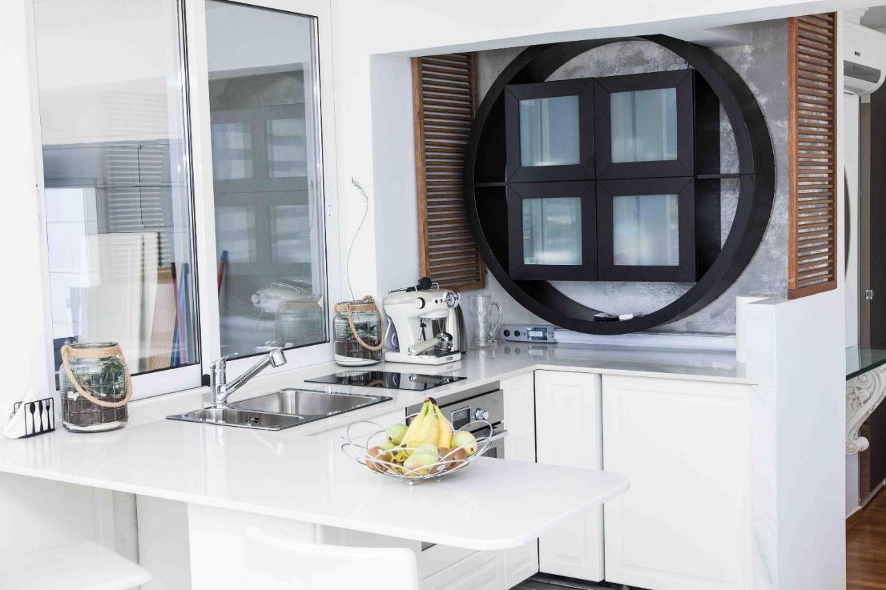 Gorgeous Penthouse With Private Jacuzzi And Amazing View! Apartment Athens Exterior photo